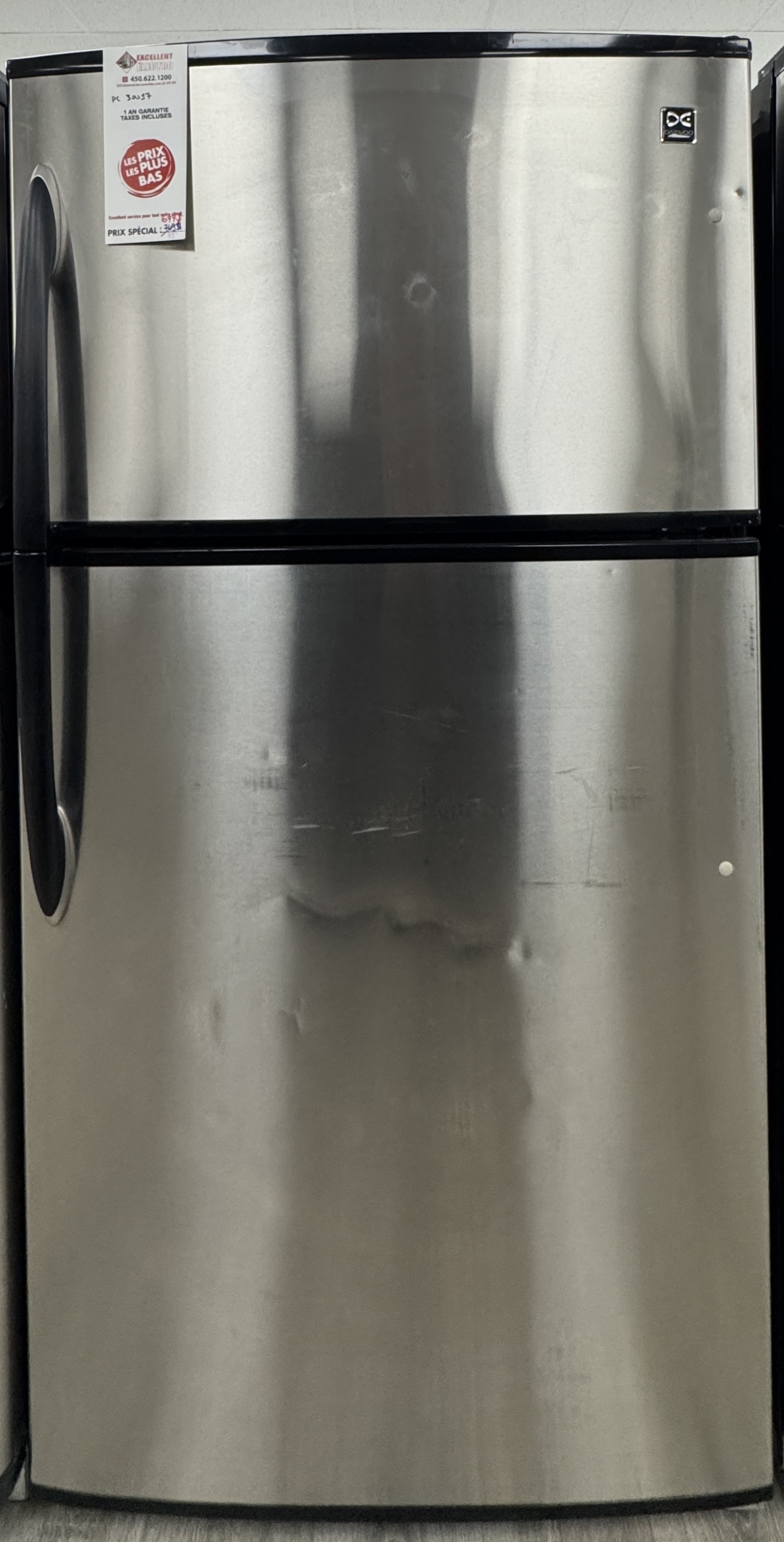 Daewoo - 33'' Refrigerator - Stainless Steel - Top Freezer - Refurbished - 30017