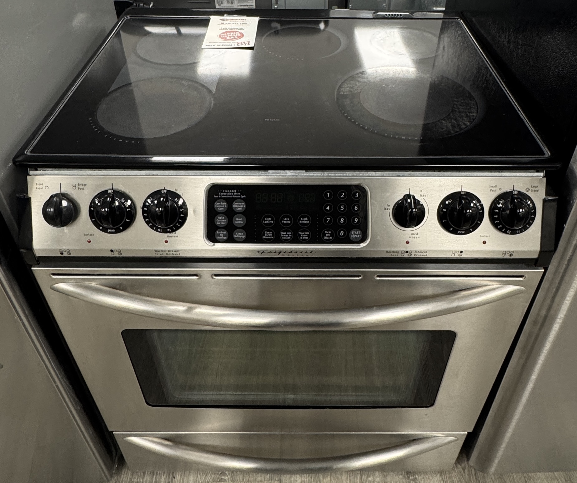 Frigidaire Gallery - 30'' Stove - Stainless Steel - Ceramic Glace - Refurbished - 31005