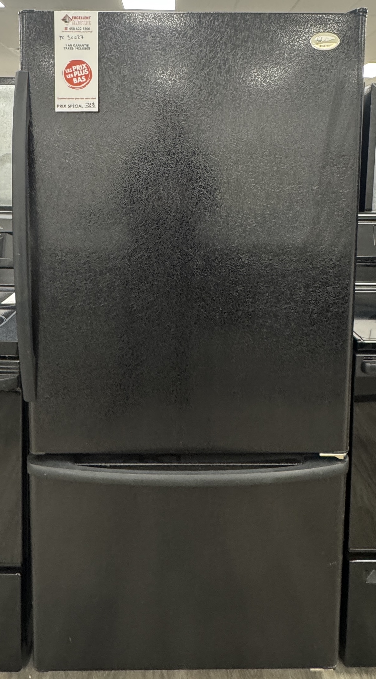 GE Profile - 30'' Refrigerator - Black - Bottom Freezer - Refurbished - 30026