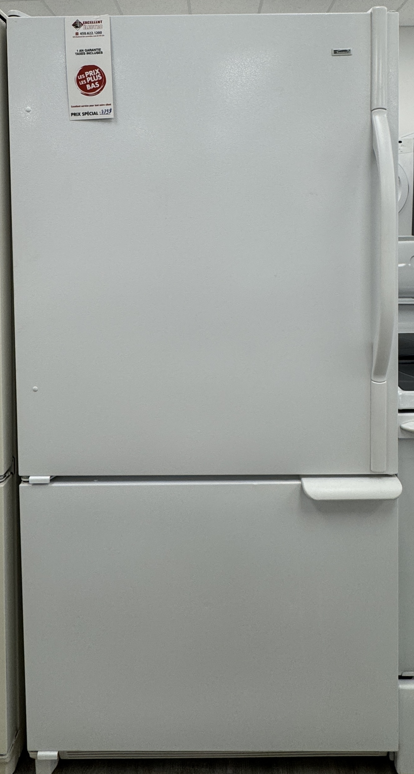 Kenmore - 33'' Refrigerator - White - Bottom Freezer - Refurbished - 30040